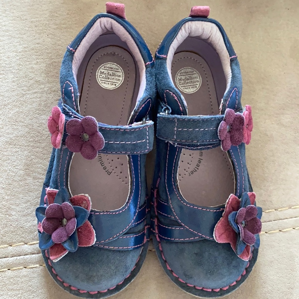 New! Without tags. Stride Rite blue Mary Janes